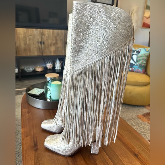 Jessica Simpson Asire2 Champagne Fringe Heeled Boots - Picture 12 of 13